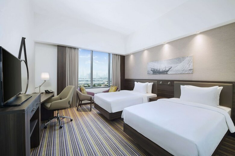 Hotel Hampton By Hilton Dubai Airport