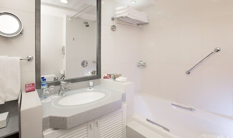 Hotel Crowne Plaza Dubai Apartments