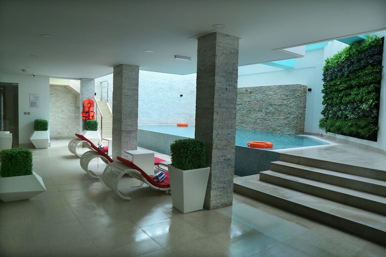 Meshal Hotel & Spa