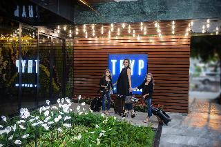 Hotel TRYP Santa Cruz