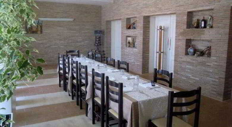 Rapsodia Hotel