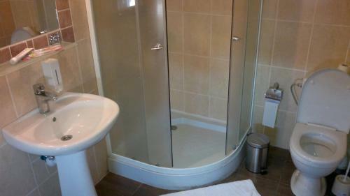 Hostal Adonis