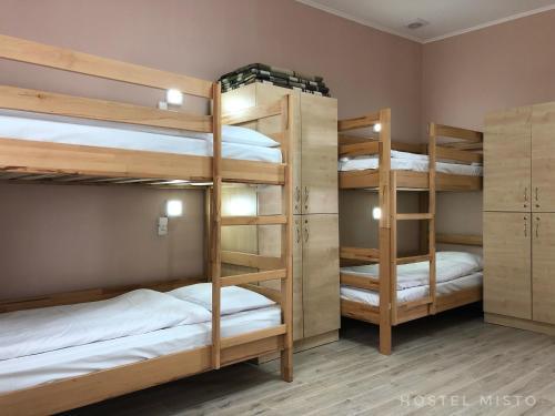 Hostel Misto