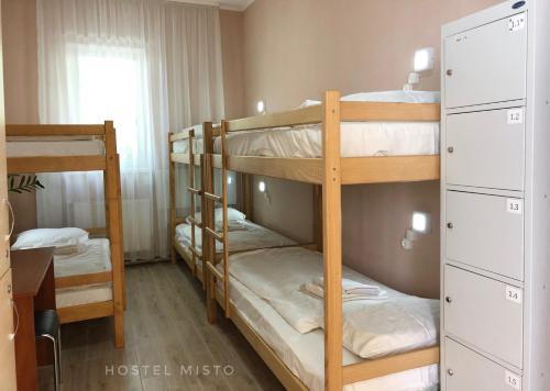 Hostel Misto