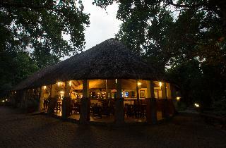 Island Safari Lodge