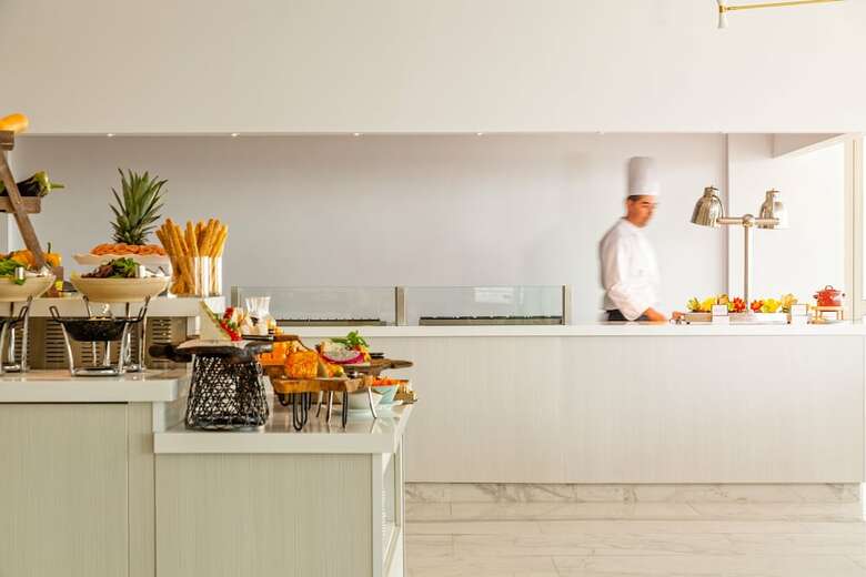 Louis Ivi Mare Hotel