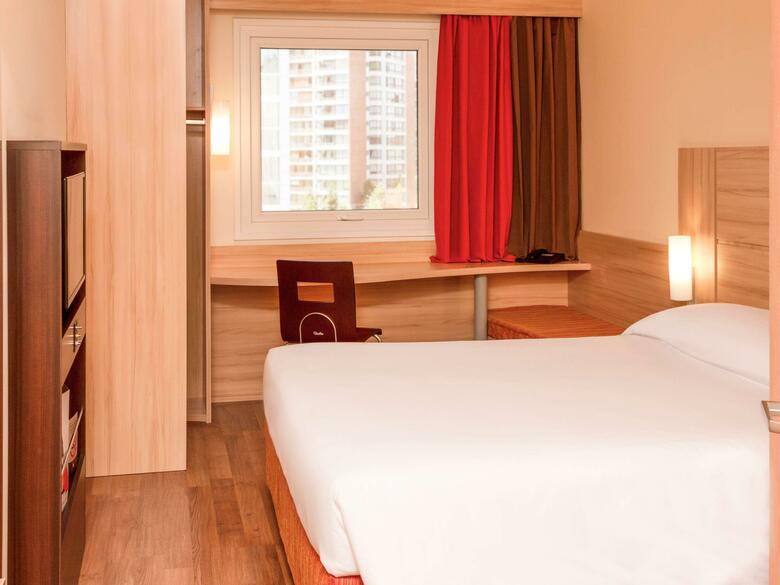 Hotel Ibis Santiago Manquehue Norte