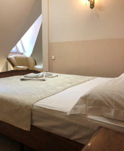 Tovmed Hotel