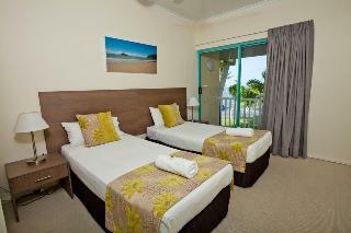 Hotel Coral Sands Resort On Trinity Beach