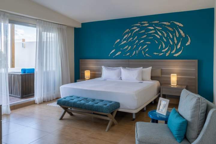 Hotel Bluebay Grand Punta Cana  Luxury All Inclusive