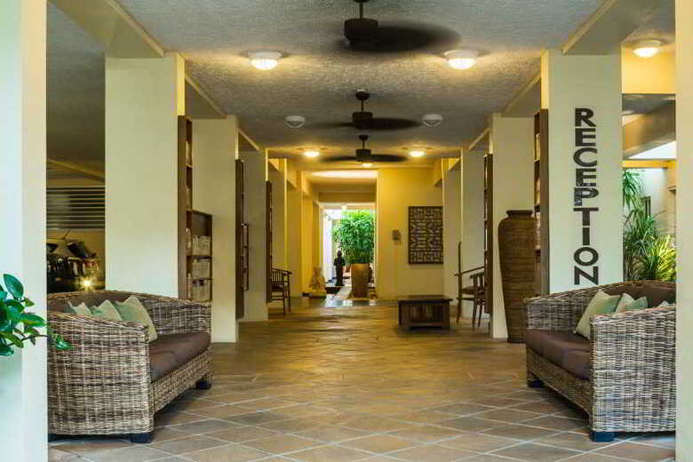 Hotel Sea Change Beachfront Apartments
