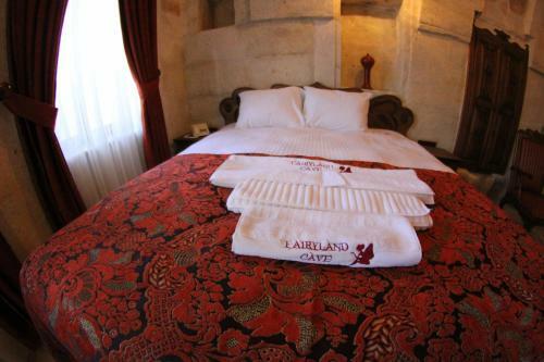 Fairyland Cave Hotel