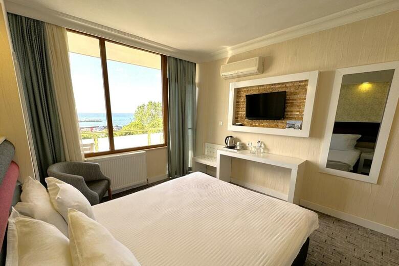 Golden Yat Hotel