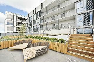Hotel Quest Flemington Central