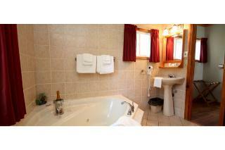 Hotel Elmhirst's Resort