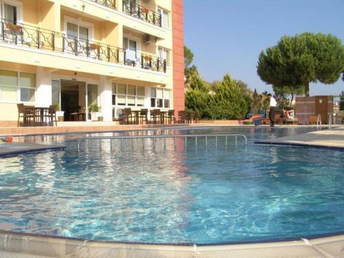Solmaz Deluxe Hotel
