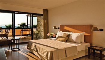 Ceshme Plus Hotel