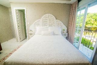 Solar Beach Hotel
