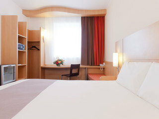 Hotel Ibis Bata