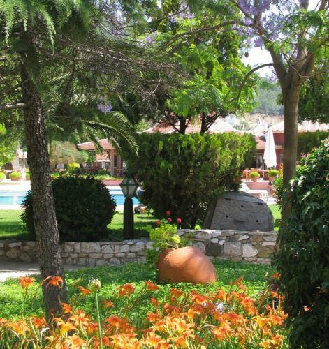 Marti Resort Deluxe Hotel