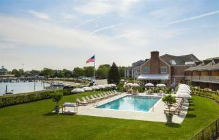 Hotel Baron's Cove Inn