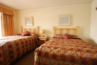 Hotel Old Faithful Inn
