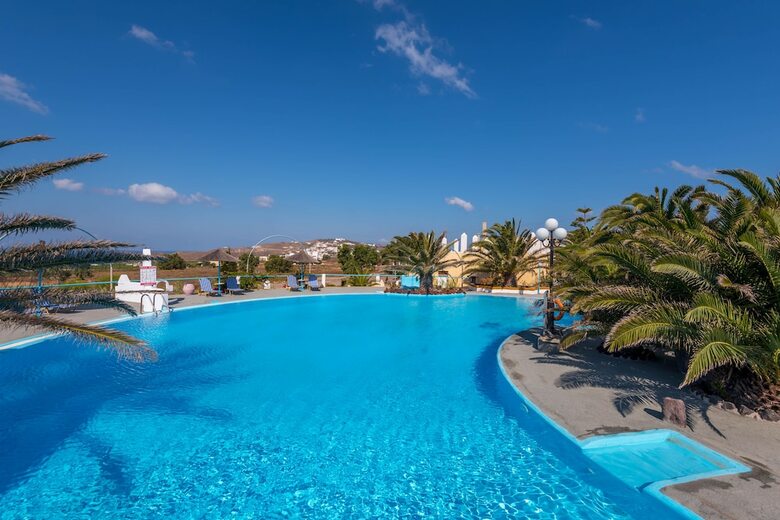 Hotel Caldera View Resort