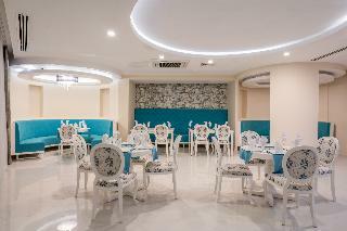 Hotel Throne Beach Resort & Spa
