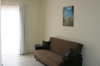 Makenzie Beach Hotel & Apts.