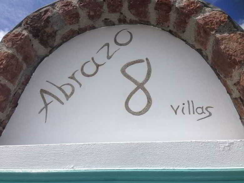 Hotel Abrazo 8 Villas