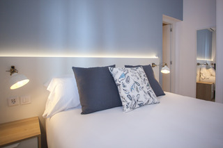 Aparthotel Malasa�a Central Suites