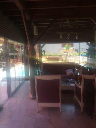 Mavera Hotel