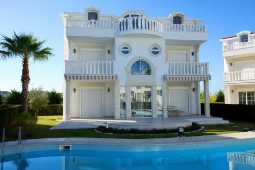 Helios Residence