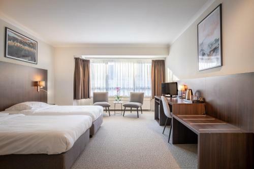 Carlton Hotel