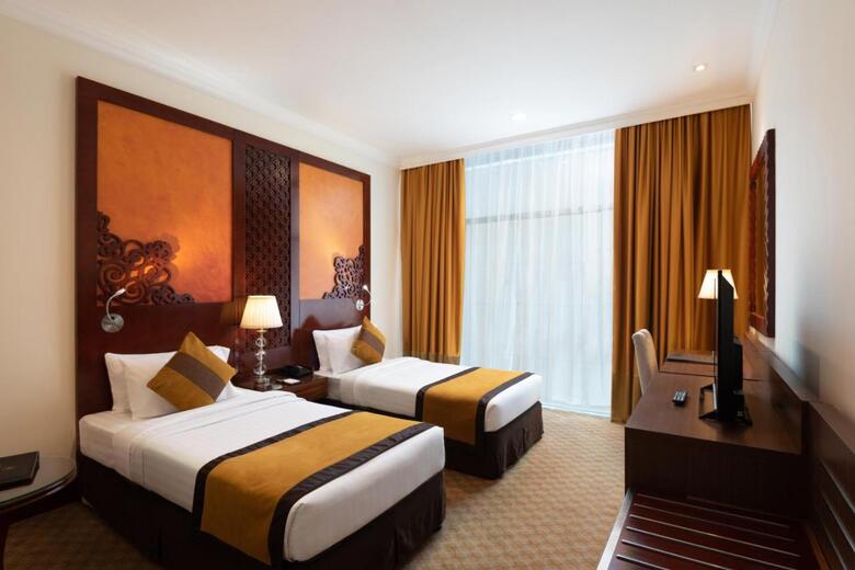 Landmark Premier Hotel