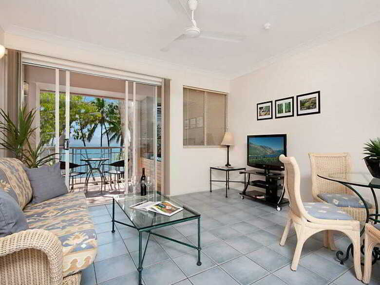 Hotel Alassio On The Beach Resort