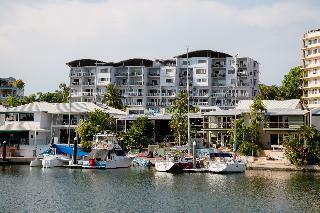 Hotel Cullen Bay Resorts