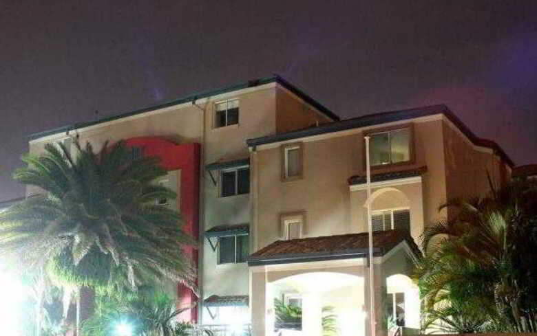 Hotel Montego Sands Resort