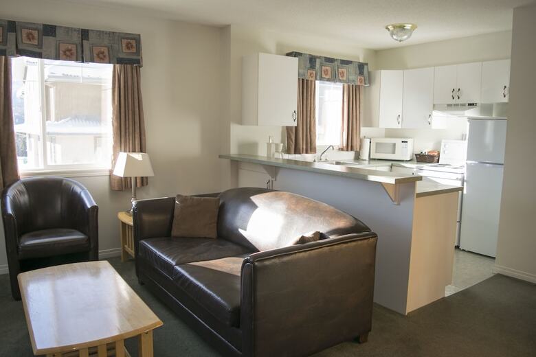 Hotel Banff Boundary Lodge