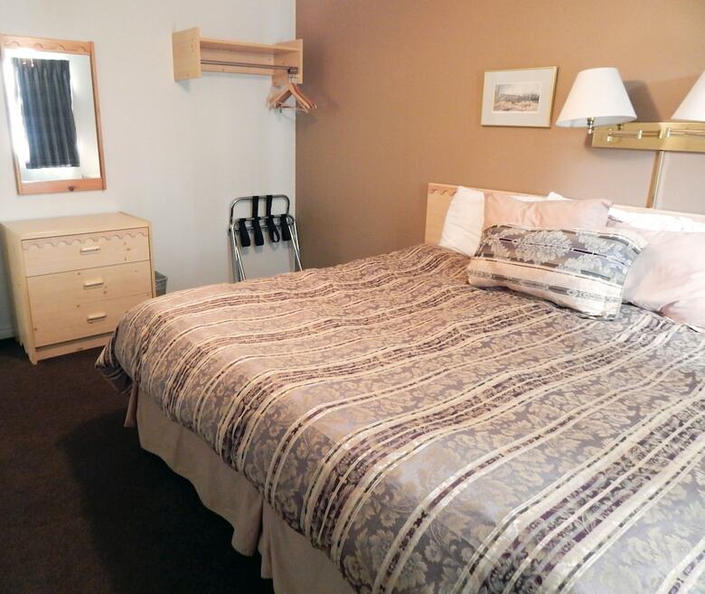 Hotel Banff Boundary Lodge