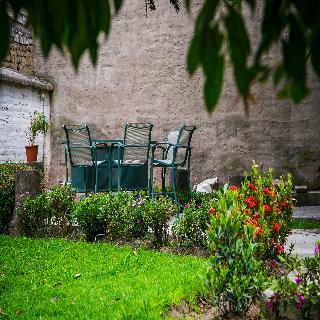 Hostal Solera House Adventure Hostel