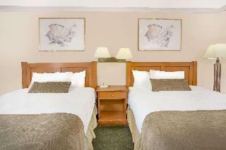 Hotel Howard Johnson By Wyndham Downtown Kamloops