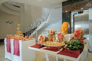 Hotel Vera Seagate Resort