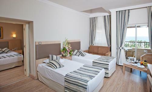 Hotel Crystal Tat Beach Golf Resort & Spa