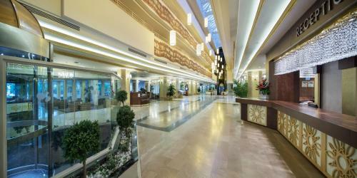Hotel Crystal Tat Beach Golf Resort & Spa