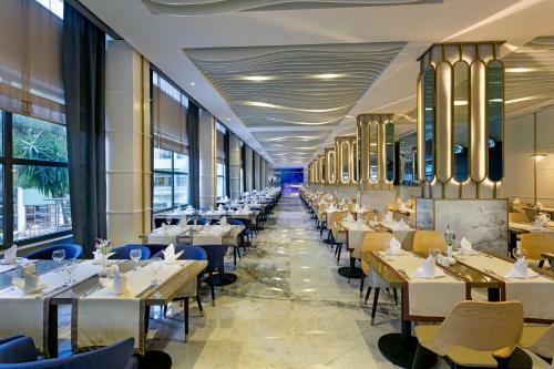 Limak Atlantis Deluxe Hotel