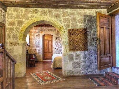 Hostal Aravan Evi
