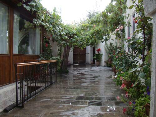 Hostal Aravan Evi