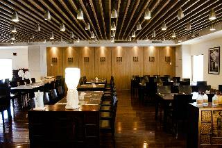 Hotel Holiday Resort & Spa