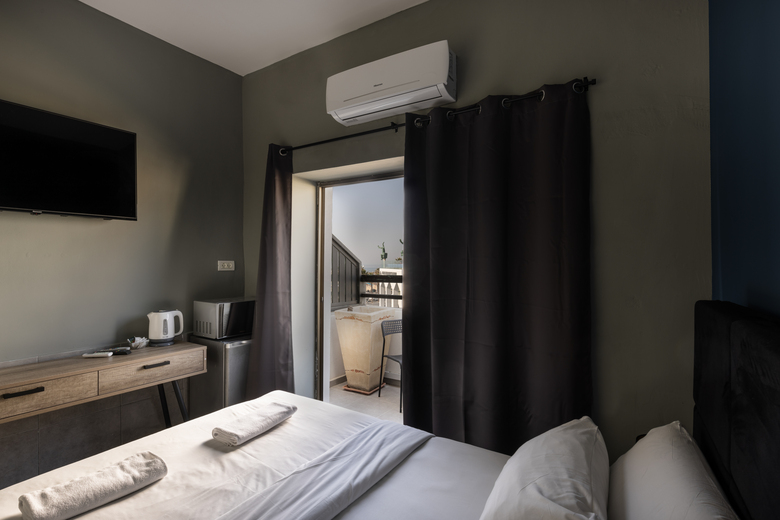 Hotel Liber Tel Aviv Sea Shore Suites